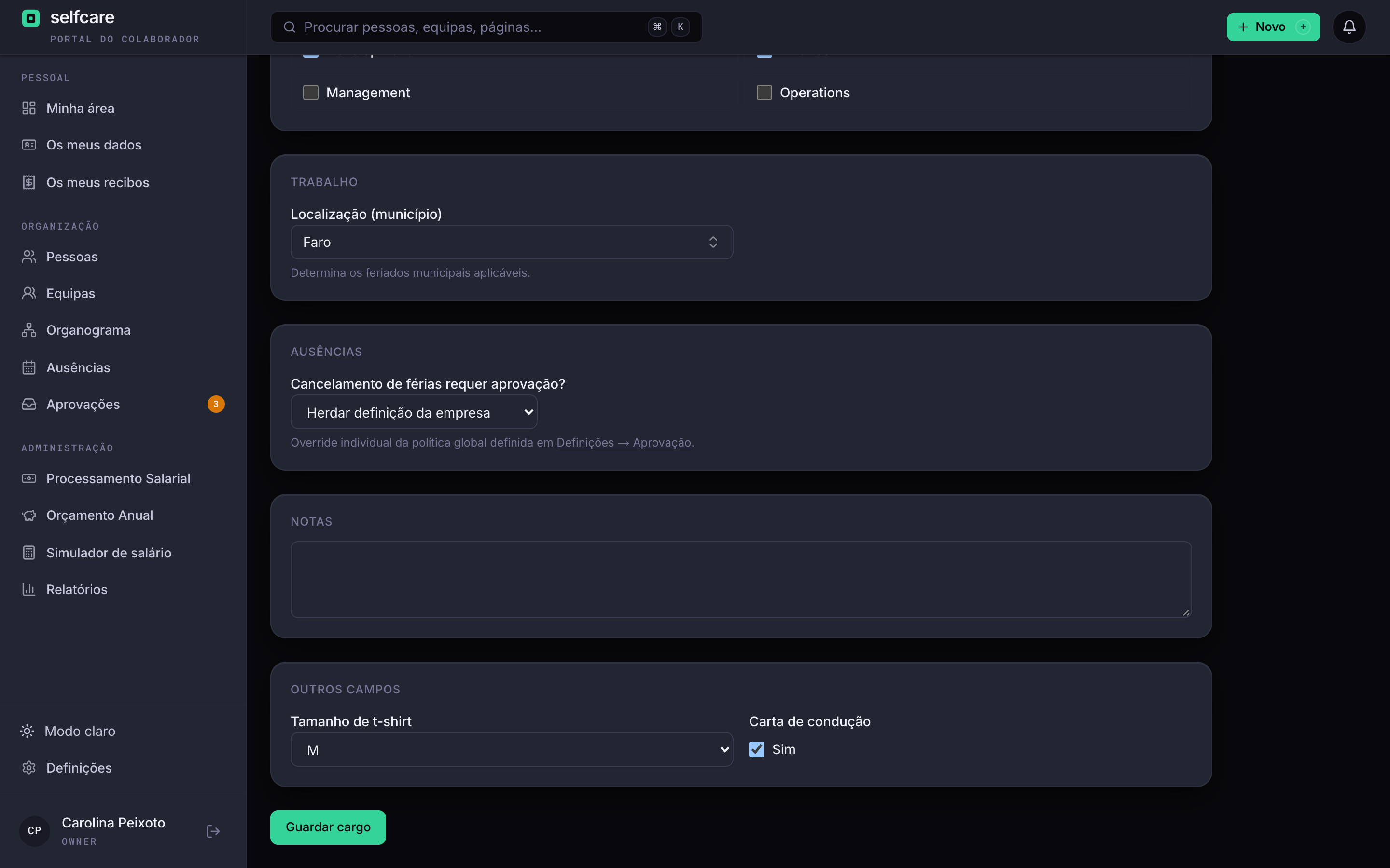 Ficha de um colaborador no Selfcare com os dados de trabalho e a secção Outros campos, com os campos personalizados da empresa preenchidos